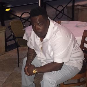 Meet your Posher, Devin