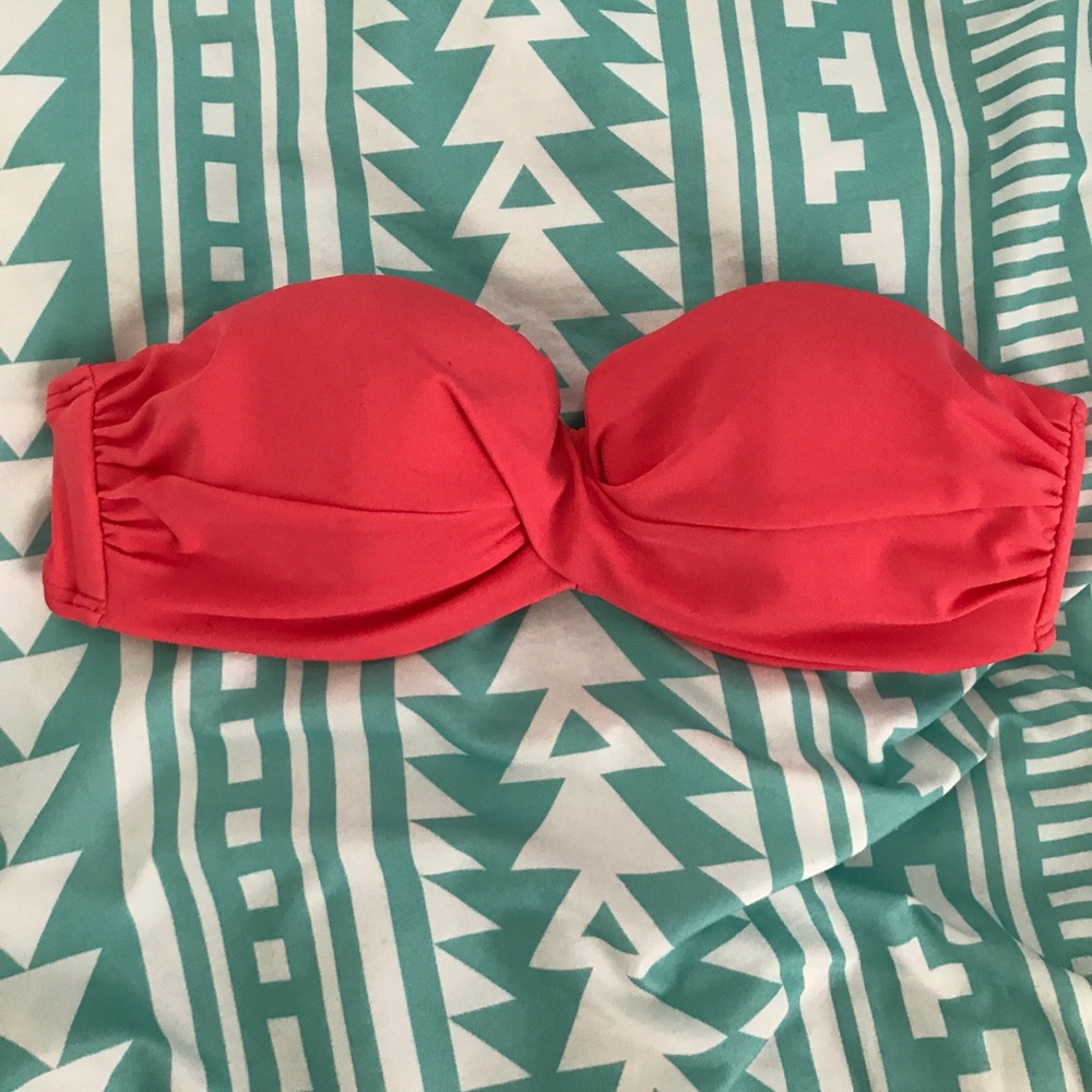 Strapless VS Bathing Suit Top