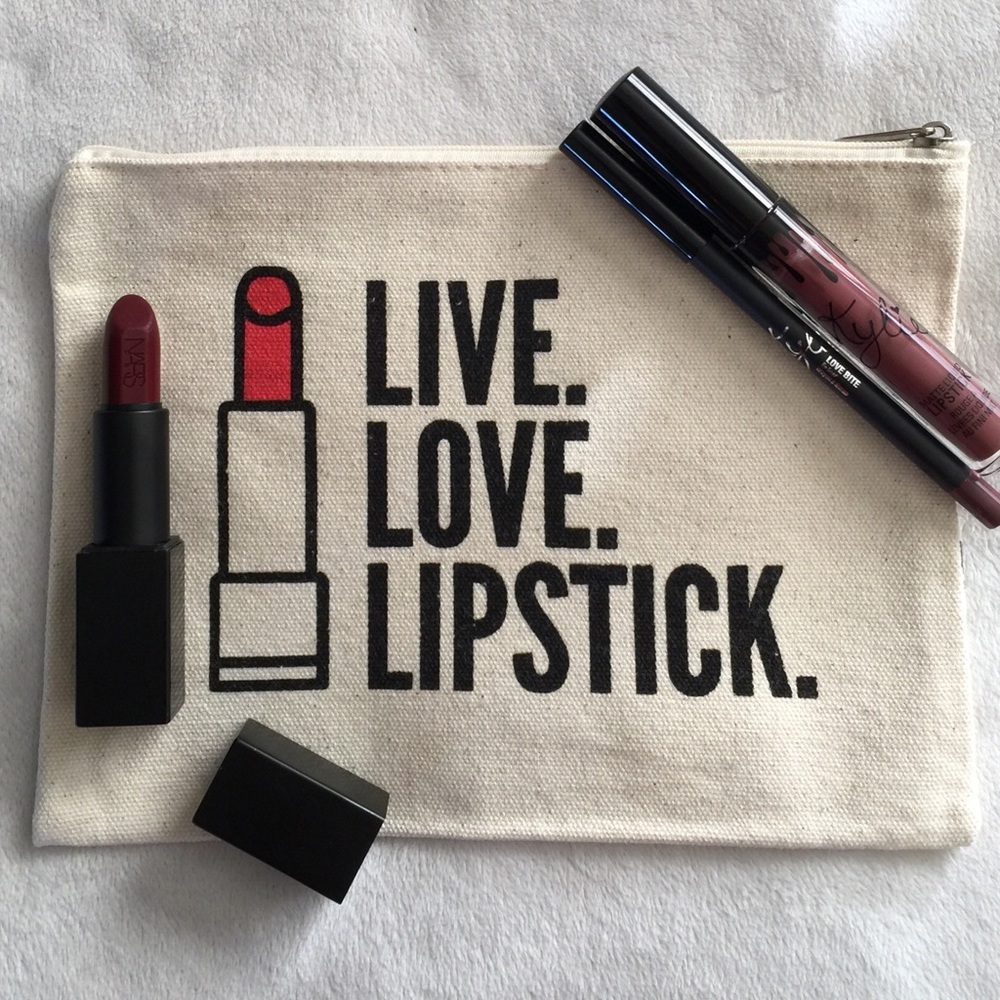 Live. Love. Lipstick.