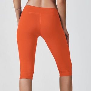 NWT Fabletics Salar Crop Pants