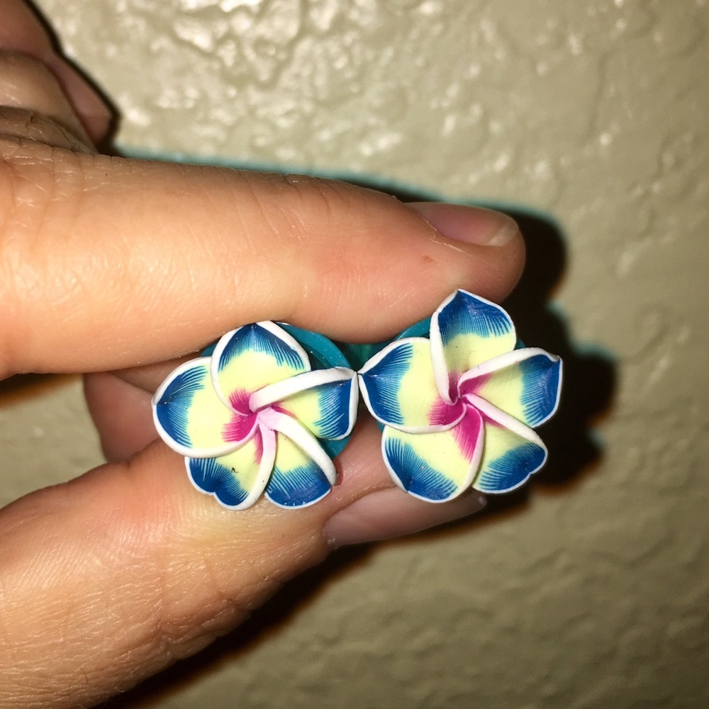 Tropical flower 1/2" plugs