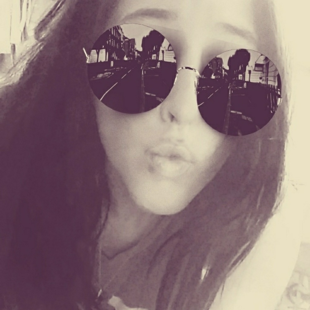 Meet your Posher, Kim