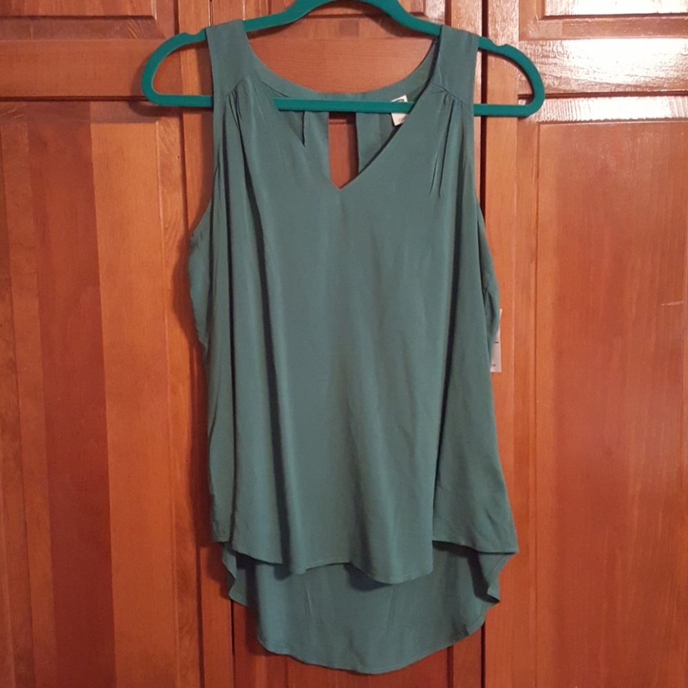 Old Navy top