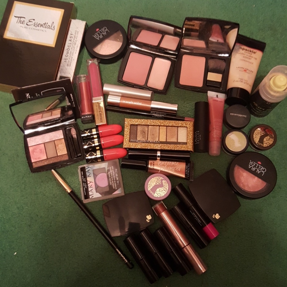 Major makeup lot