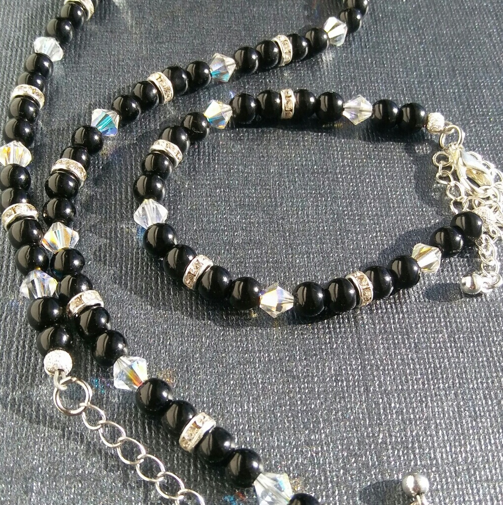 15in Porcelain & Sawraski Crystal Choker Set