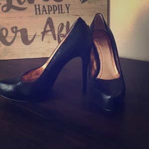 BCBGeneration black snake skin leather pumps