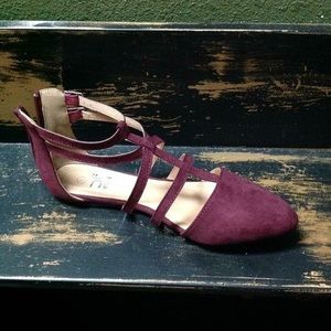 Pointed toe Flats