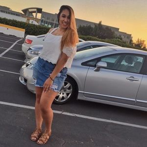 Meet your Posher, Miriam