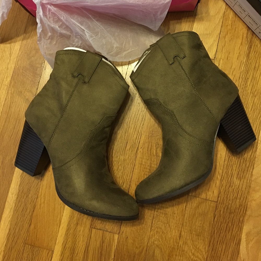 ❌❌ cowgirl country pull on ankle boots