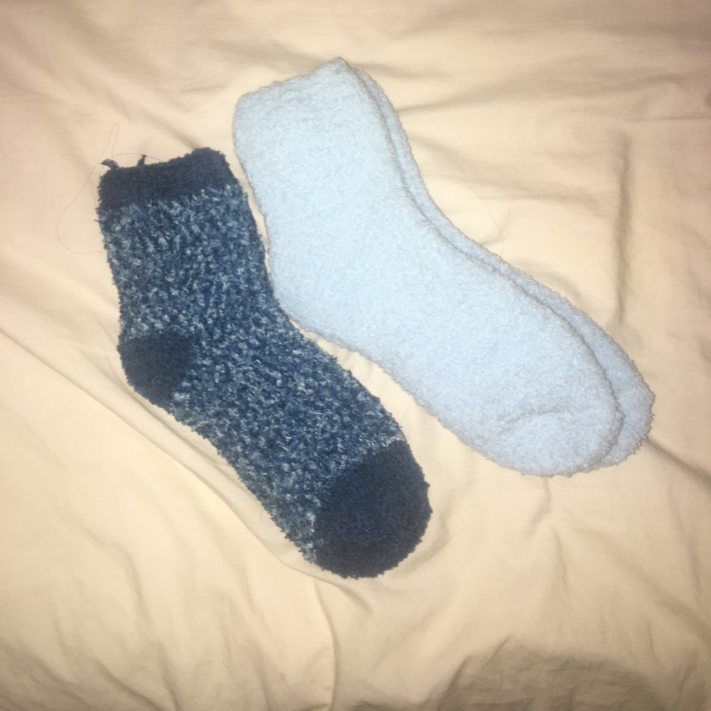 2 pack fuzzy socks!
