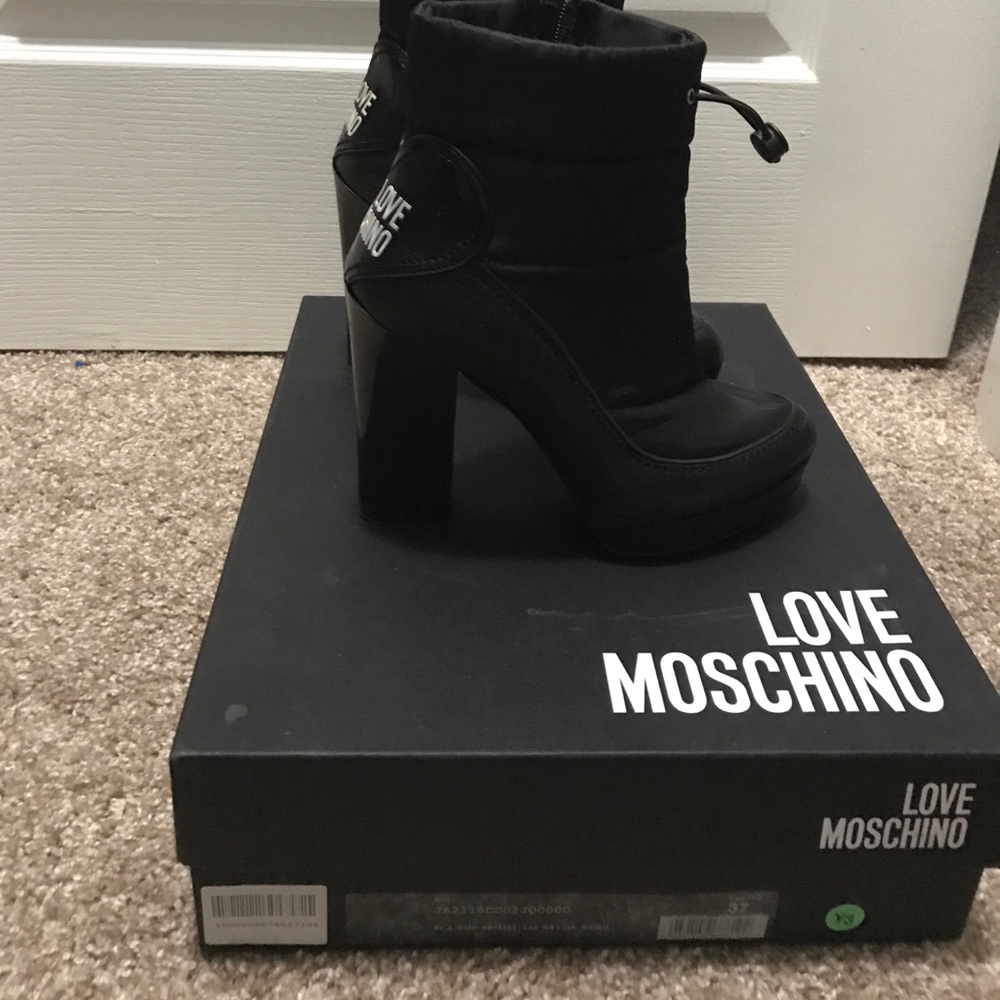 Love MOSCHINO ALL BLACK BOOTIES