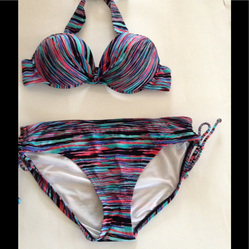 2 piece Anne Cole with push up padded bra - Picture 1 of 5