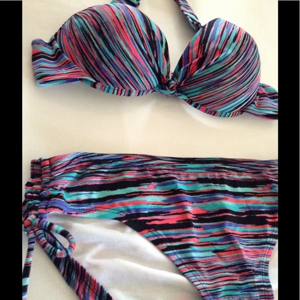 2 piece Anne Cole with push up padded bra - Picture 3 of 5