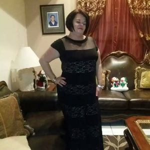 Meet your Posher, Deborah