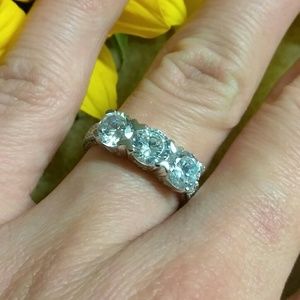 Solid .925 Sterling Silver Ring FREE RESIZING​