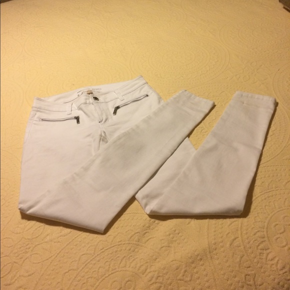 Michael Kors - Picture 1 of 6