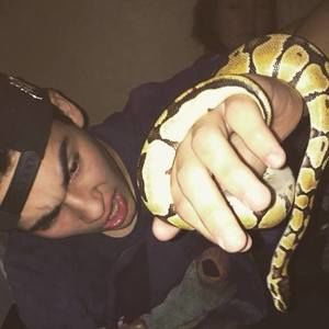 Meet your Posher, Sam