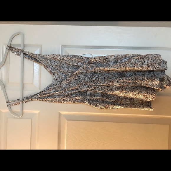 BCBG romper size XS - Picture 2 of 2