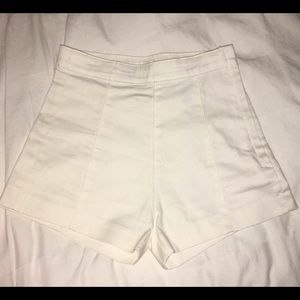 White zip up shorts