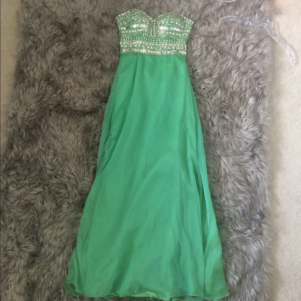 Strapless Green Prom Dress