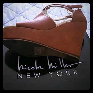 Nicole Miller Wedges