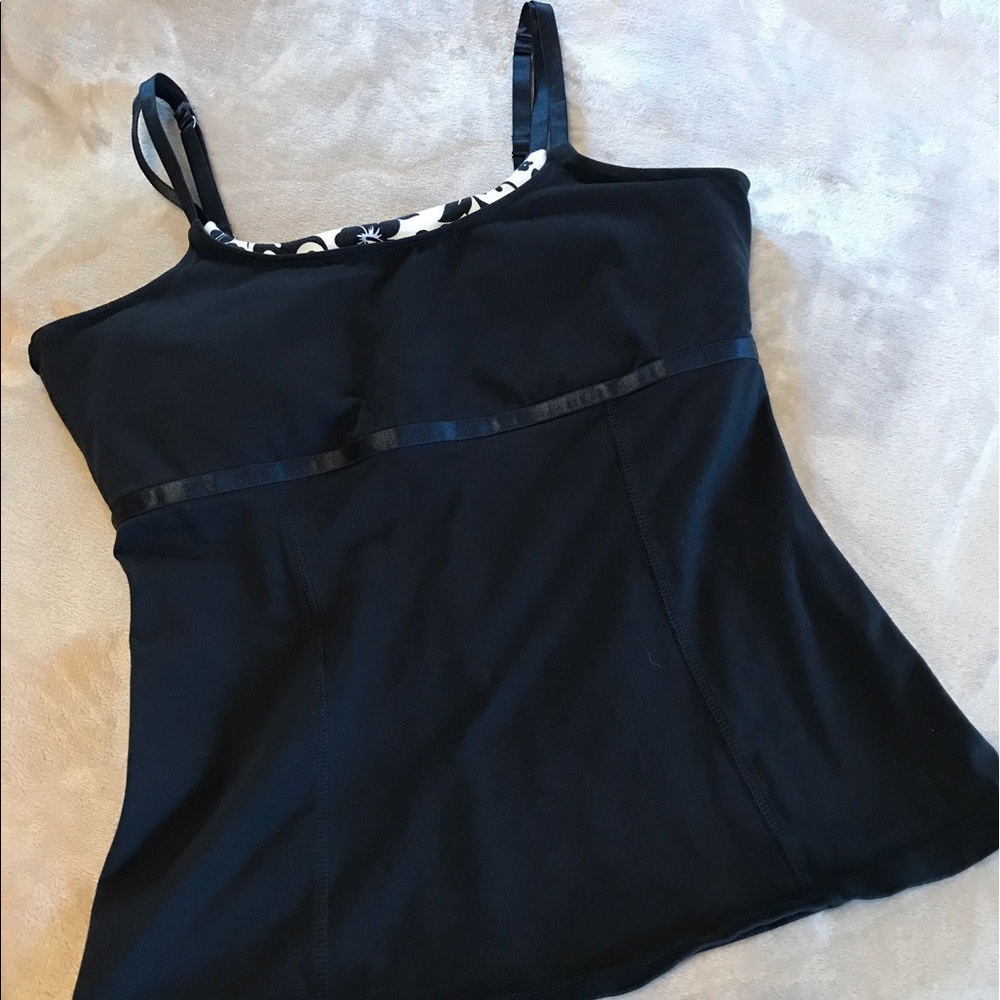 ADORABLE MARIKA WORKOUT TANK..!!😍