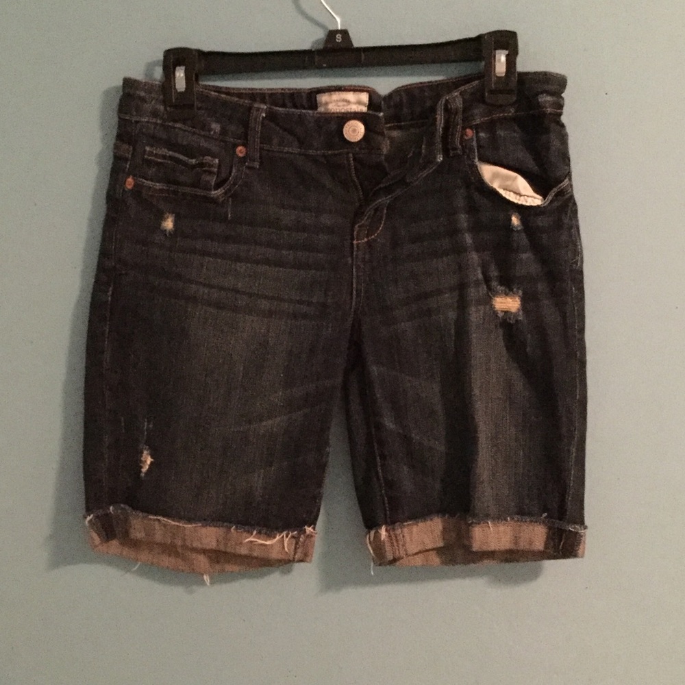 Adorable jean shorts