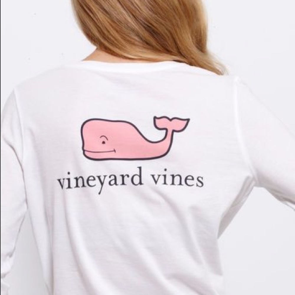 Vineyard Vines 🐳 Long-Sleeve Logo Tee