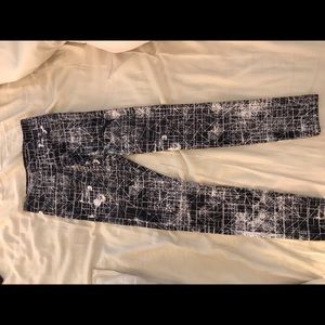*NEVER WORN* puma leggings size XS