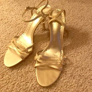 Gianni Bini Gold heels