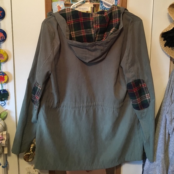 Olive green jacket - Picture 2 of 4