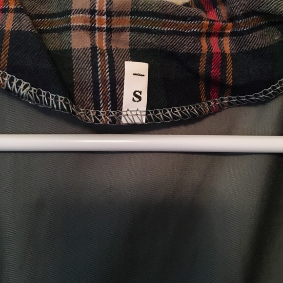 Olive green jacket - Picture 3 of 4