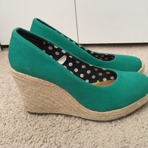 Adorable Wedges