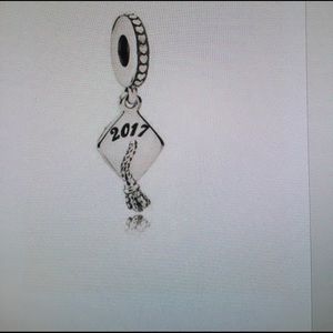 Pandora graduation cap-2017 charm