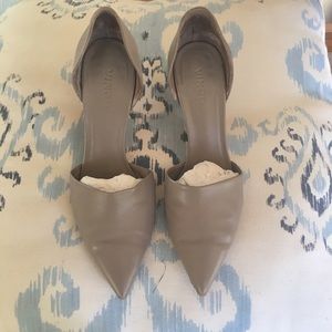 Vince grey pumps
