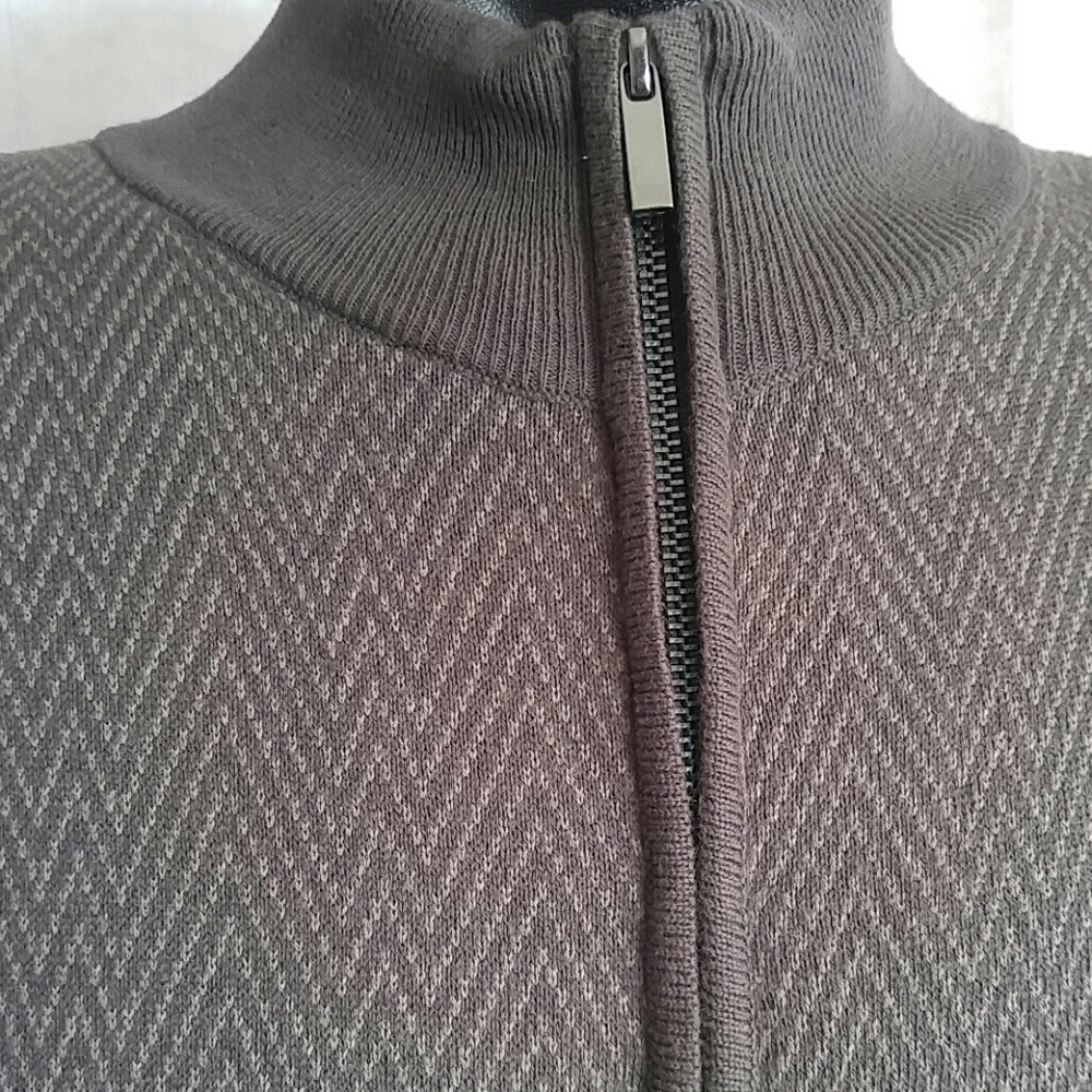 Sweater - Picture 2 of 6