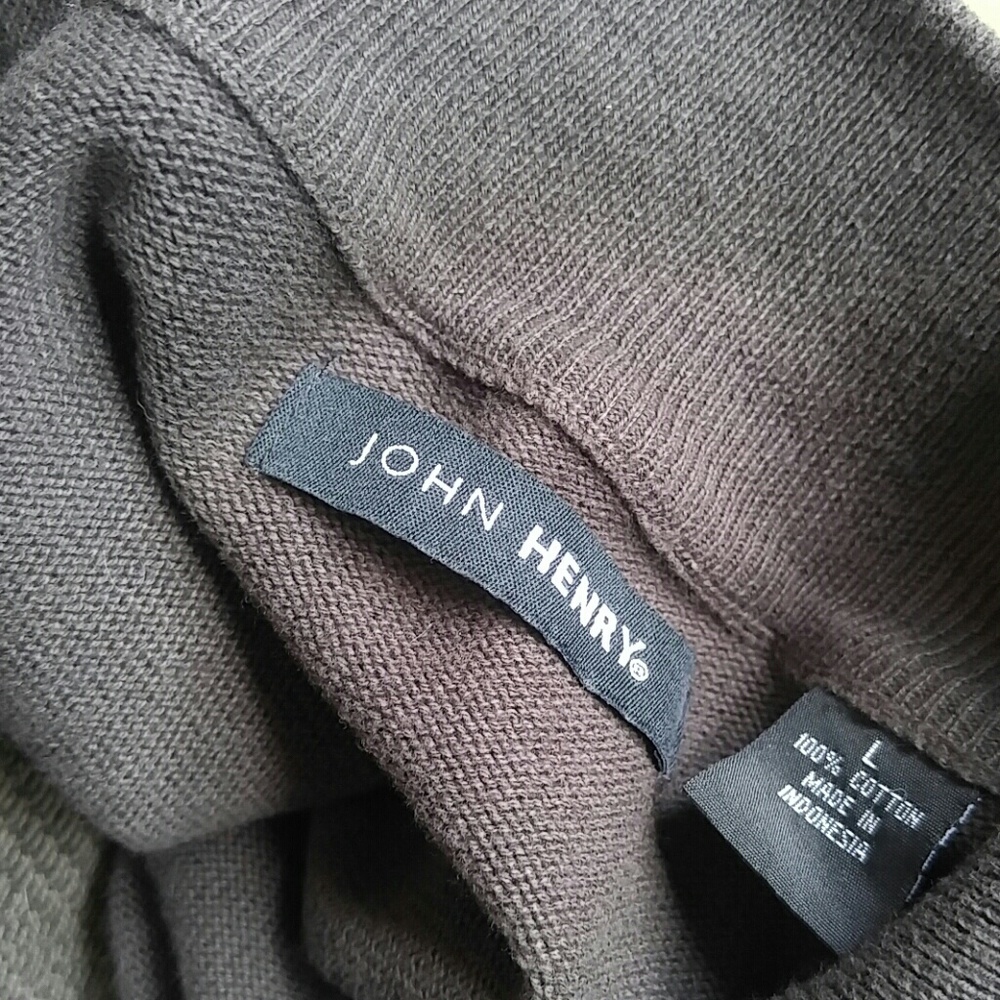 Sweater - Picture 6 of 6