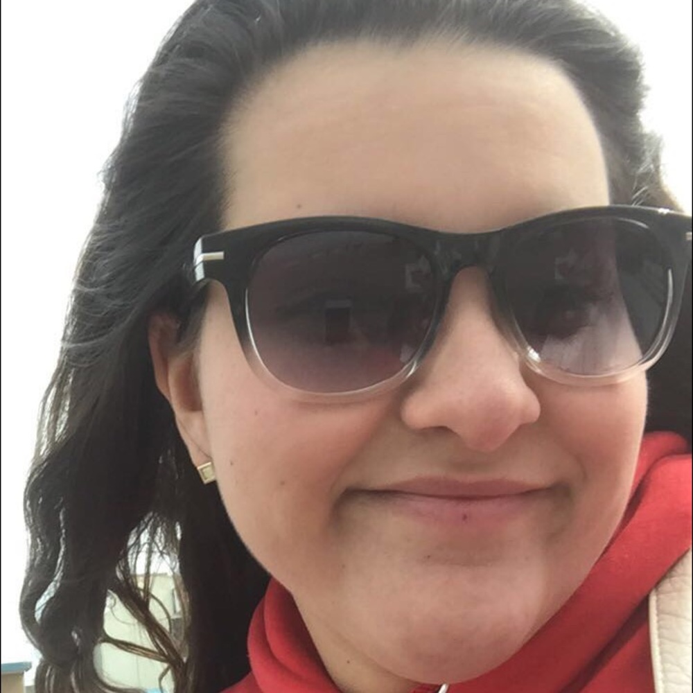Meet your Posher, Leah