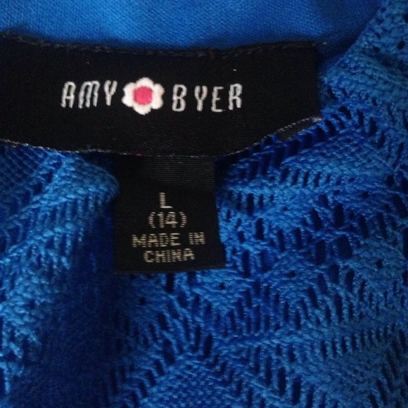 A shirt - Picture 2 of 2