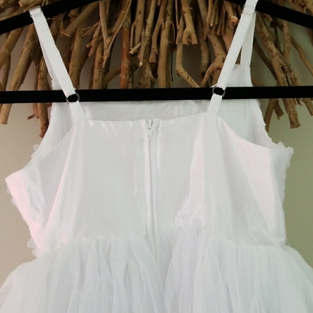 White Dress - Picture 4 of 7