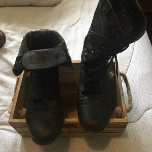 Steve Madden Black Lace up Combat Boots