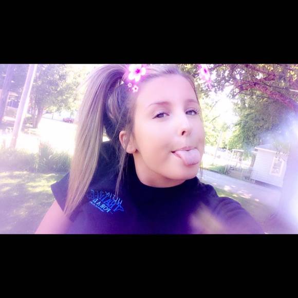 Meet your Posher, Kennedy - Picture 1 of 1