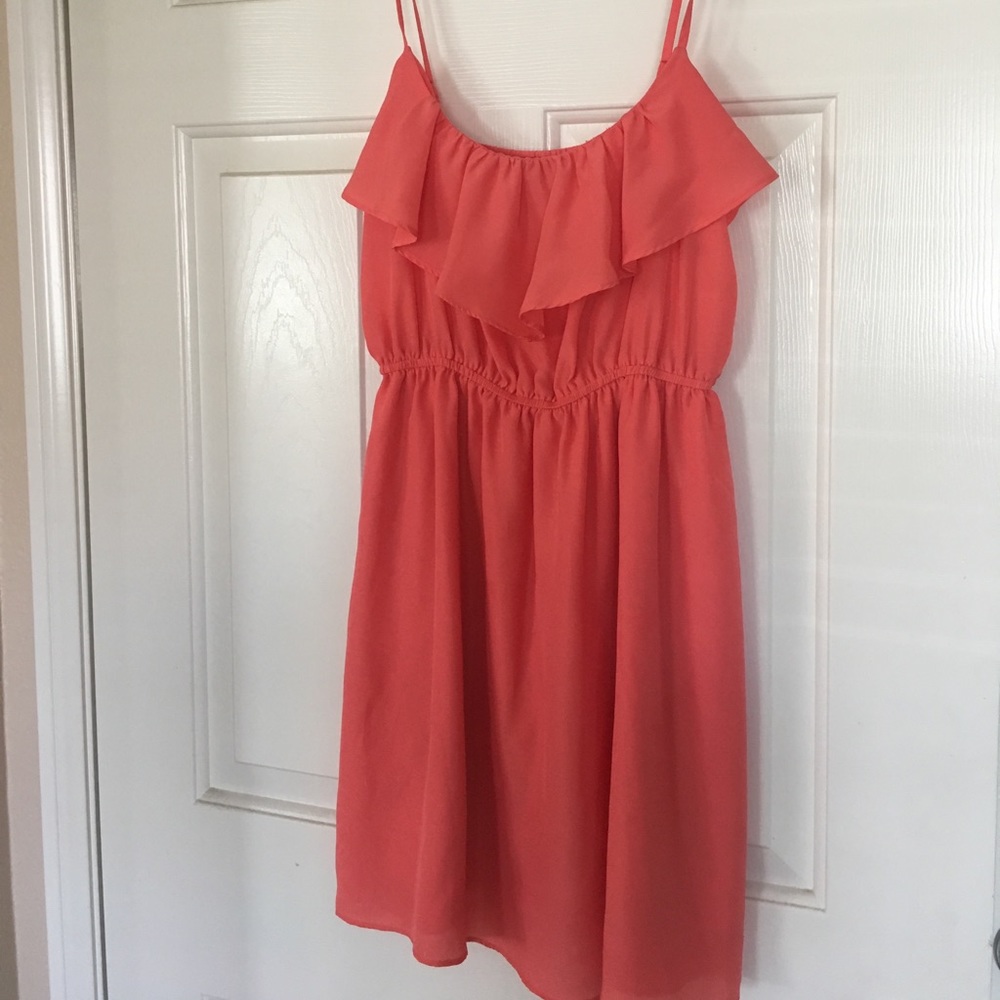 🥰 Coral spaghetti strap summer dress