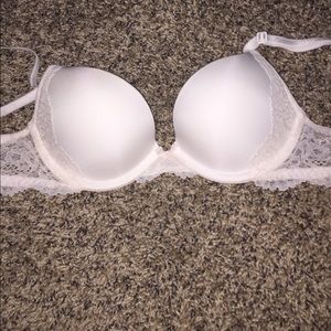 Victoria's Secret White Push-up Bra 32A