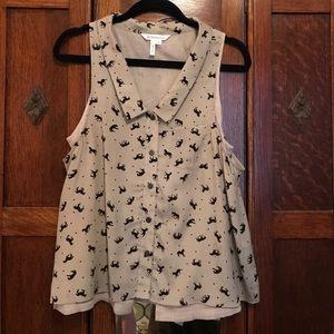 BCBGeneration sleeveless collared top with horses