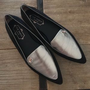 Flash Sale 🌸Ted Baker black silver pointed toe