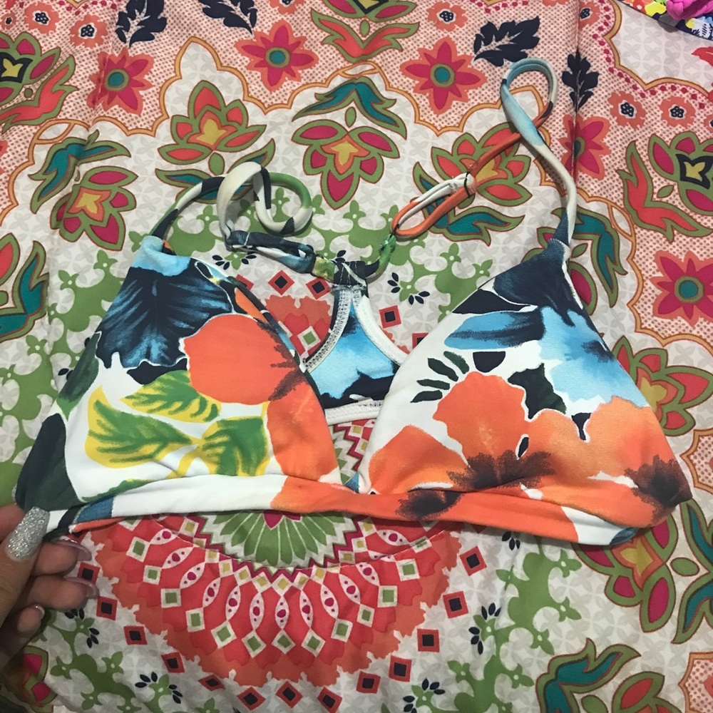 Midori bikini top