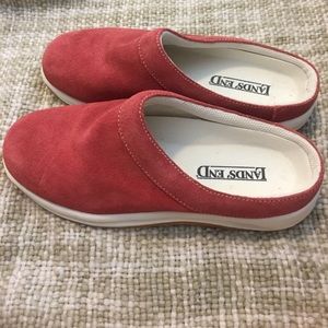 NWOT Lands End Loafers