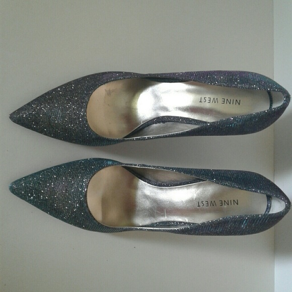 Navy blue iridescent pumps. No shed glitter thread - Picture 1 of 4
