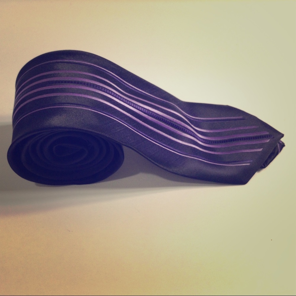 NWOT Applentyjazz MENS black/purple stripe tie